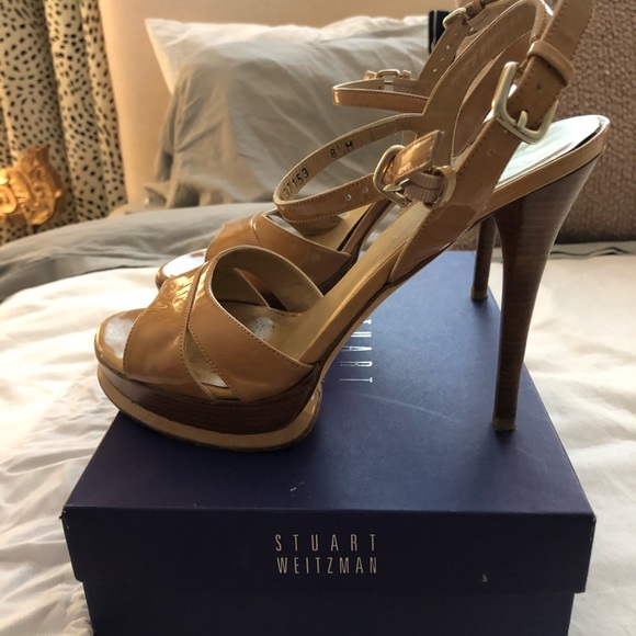 Stuart Weitzman neutral platform sandal - Picture 2 of 4